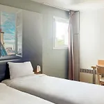 Montlhery Hotel 2*