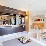Hotel Montlhery
