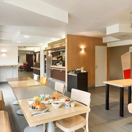 Hotel Montlhery Linas