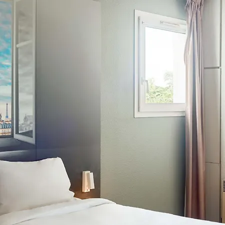 Montlhery Hotel 2*