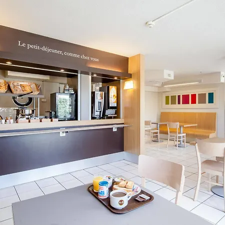 Hotel Montlhery