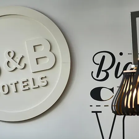 Hotel Montlhery