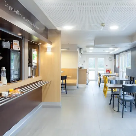 Hotel Montlhery