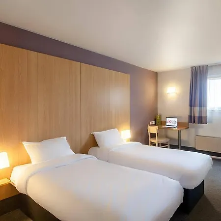 Montlhery Hotel